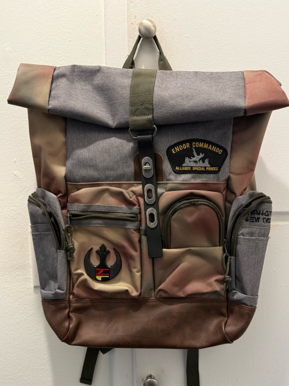 Star Wars • Battle of Endor Backpack | Rolltop Camo Rucksack | Heroes & Villains